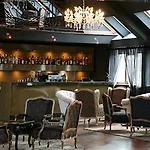 Ventura Boutique فندق فارنا